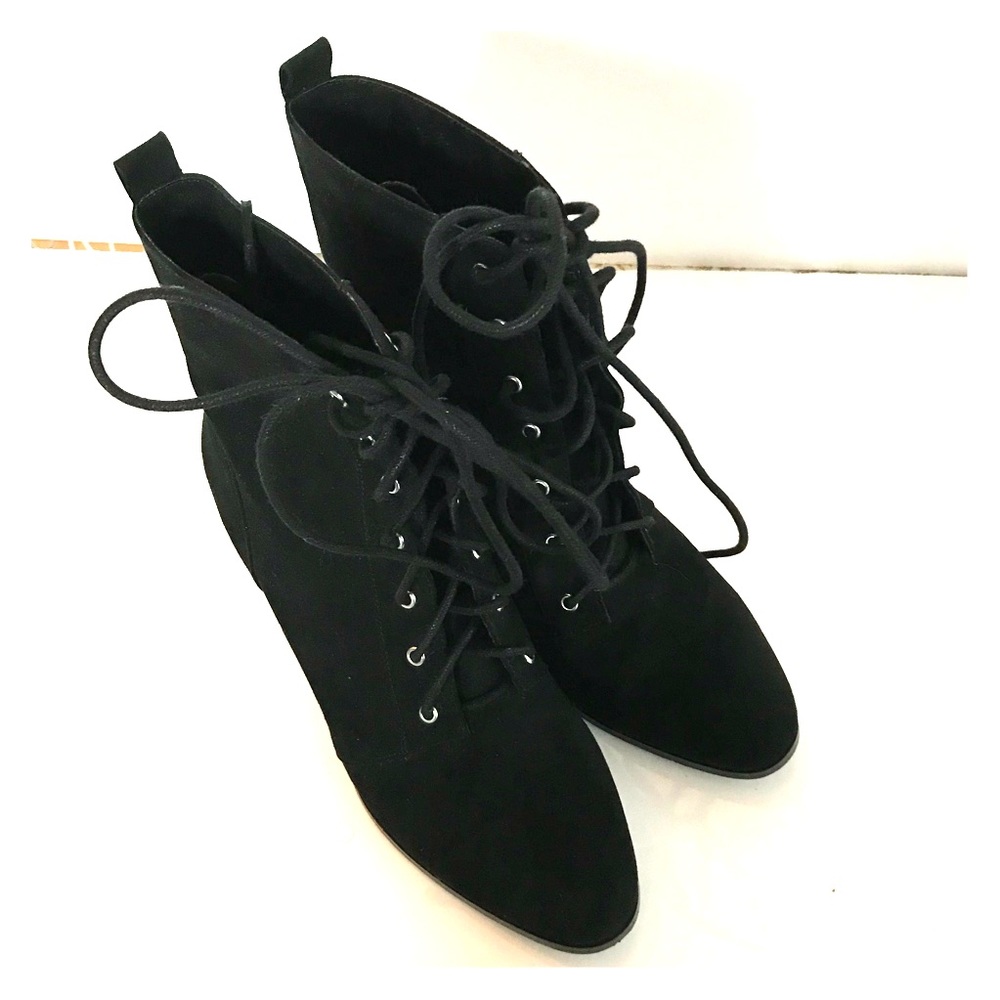EUC Just Fab Black Lace UP Boots 9